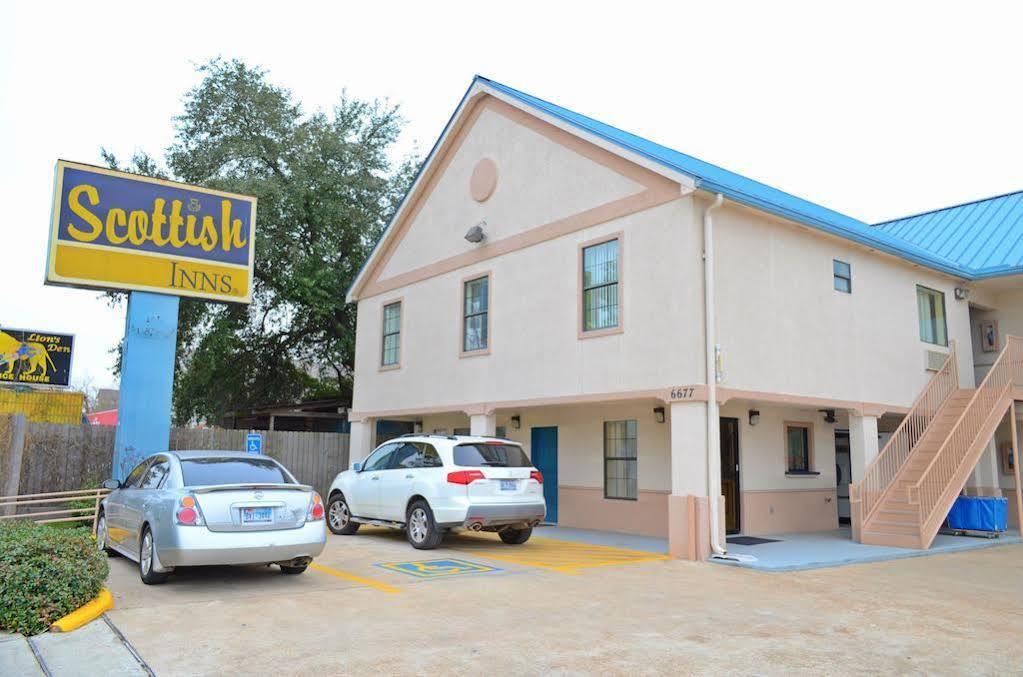 Scottish Inns Westcott Street Houston Bagian luar foto