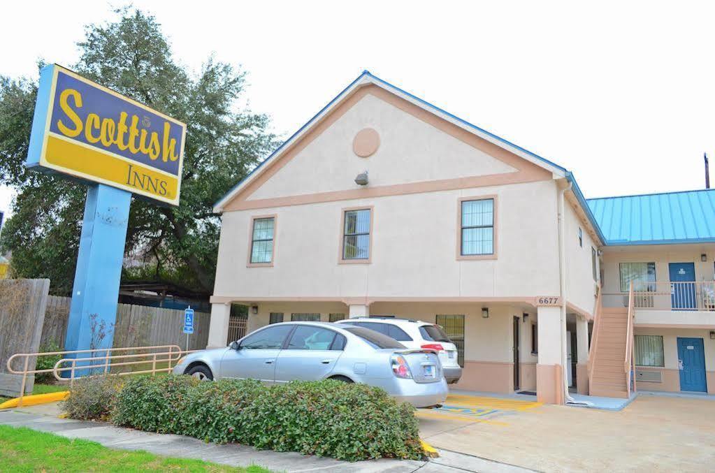 Scottish Inns Westcott Street Houston Bagian luar foto